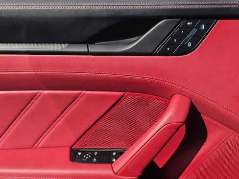 Certified 2025 Porsche 911 Carrera S RWD image 7
