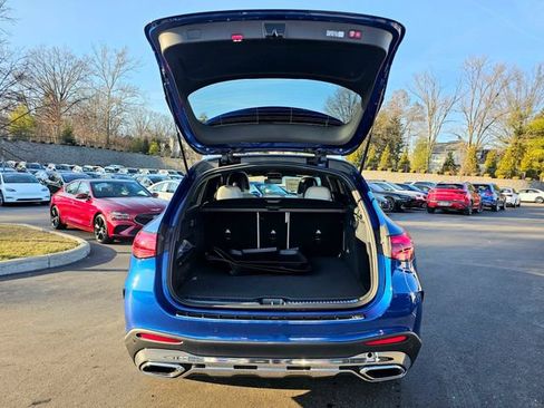 New 2026 Mercedes-Benz GLC 300 4MATIC image 9