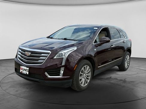 Used 2017 Cadillac XT5 Luxury w/ Driver Awareness Package FWD image 5