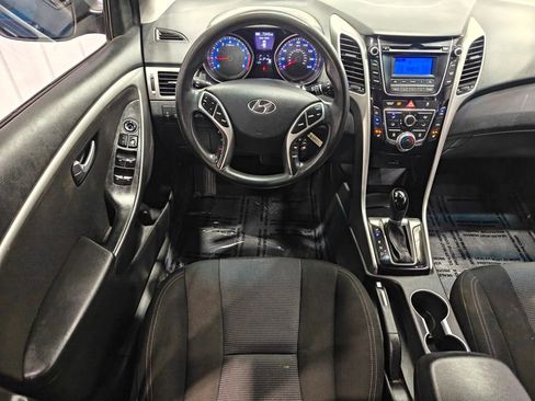 Used 2014 Hyundai Elantra GT FWD image 4