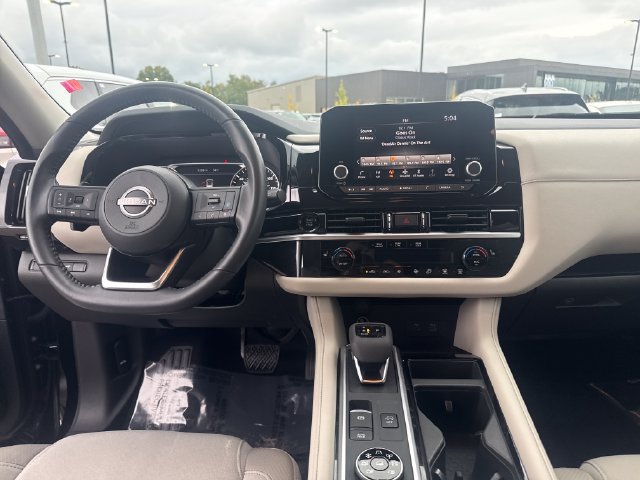 Certified 2025 Nissan Pathfinder SV AWD/4WD image 15
