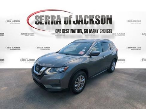 Used 2020 Nissan Rogue SV FWD image 4