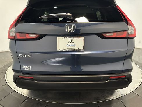 Used 2025 Honda CR-V EX-L image 12