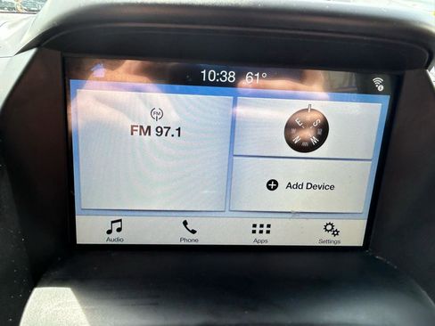 Used 2017 Ford Escape SE w/ Equipment Group 201A FWD image 21