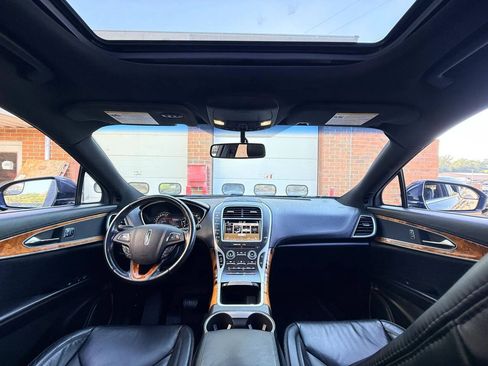 Used 2017 Lincoln MKX Select AWD/4WD image 12