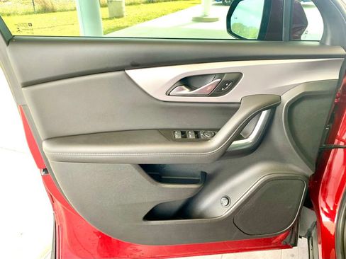 Used 2022 Chevrolet Blazer LT FWD image 10