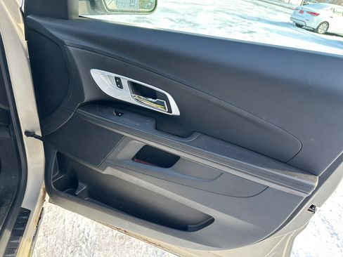 Used 2012 Chevrolet Equinox LS image 16