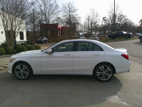 Used 2016 Mercedes-Benz C 300 4MATIC Sedan image 8