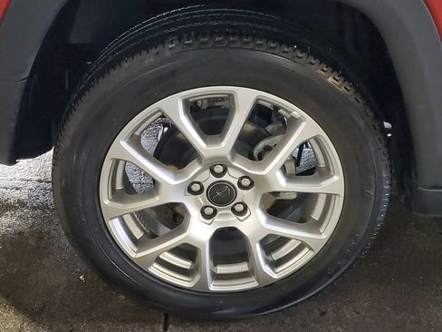 Used 2025 Jeep Compass Limited AWD/4WD image 5