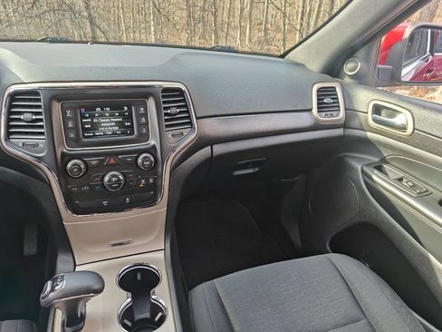 Used 2015 Jeep Grand Cherokee Laredo w/ Quick Order Package 23E AWD/4WD image 20