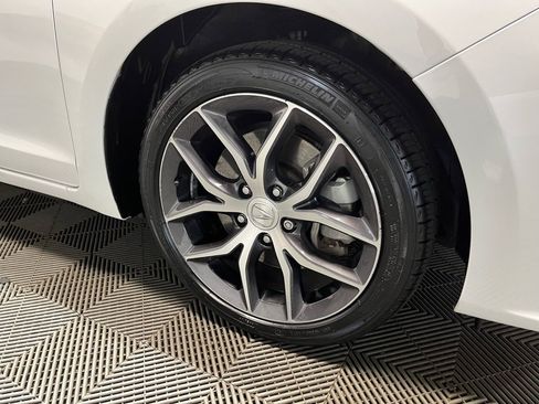 Certified 2021 Acura ILX w/ Premium Package image 3