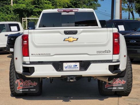Used 2025 Chevrolet Silverado 3500 High Country w/ Technology Package AWD/4WD image 5