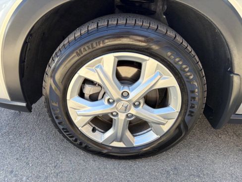 Used 2023 Honda HR-V LX image 16