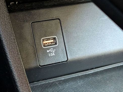 Used 2019 Honda HR-V LX image 32