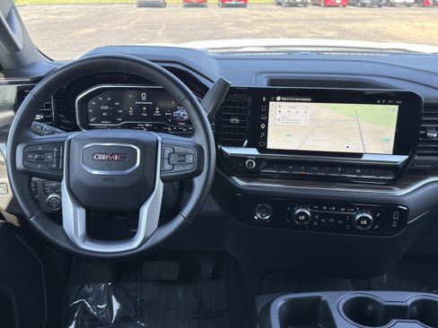 Used 2024 GMC Sierra 1500 Elevation AWD/4WD image 29