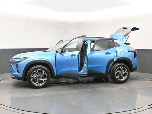 New 2026 Chevrolet Trax LT w/ Driver Confidence Package FWD image 49