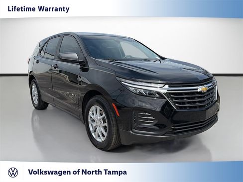 Used 2024 Chevrolet Equinox LS w/ LS Convenience Package FWD image 1
