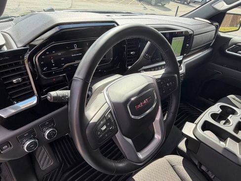 Used 2025 GMC Sierra 1500 Elevation AWD/4WD image 12