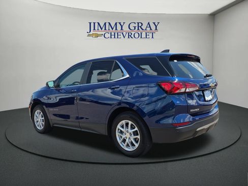 Used 2023 Chevrolet Equinox LT FWD image 3