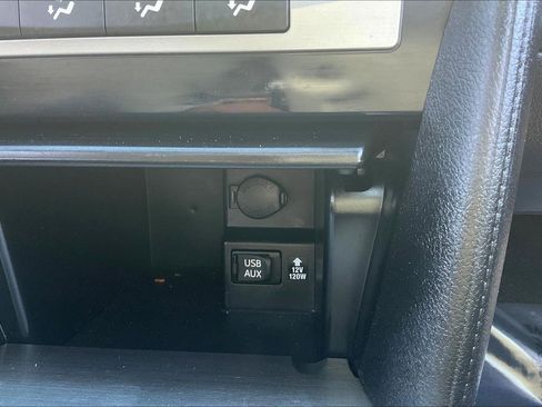 Used 2012 Toyota Camry SE image 38