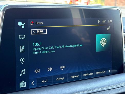 Used 2023 Chevrolet Suburban Premier image 8