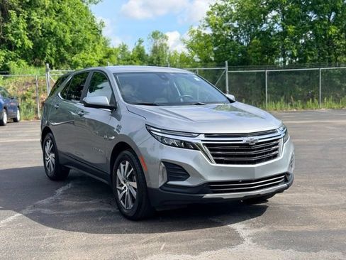 Used 2023 Chevrolet Equinox LT FWD image 4
