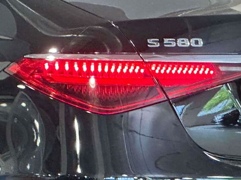 Certified 2023 Mercedes-Benz S 580 4MATIC Sedan image 8