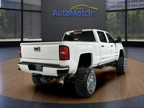Used 2016 GMC Sierra 2500 Denali w/ Duramax Plus Package AWD/4WD image 9