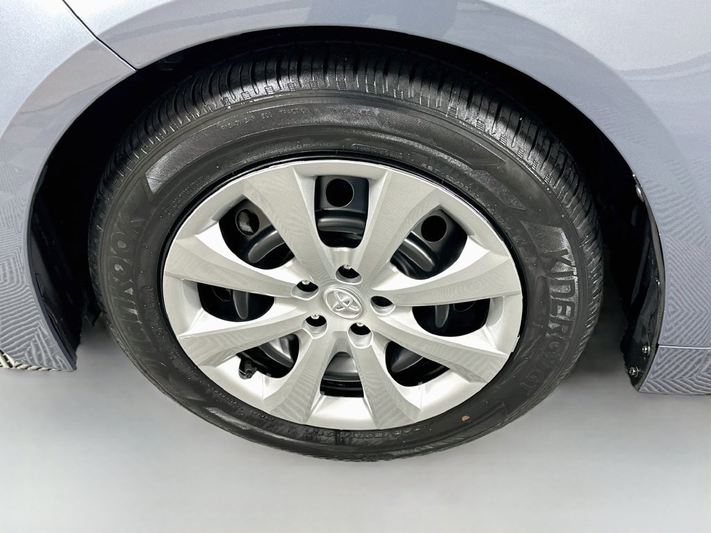 Certified 2025 Toyota Corolla LE FWD image 23