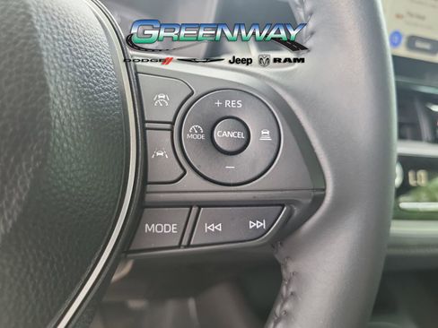 Used 2025 Toyota Corolla SE image 25