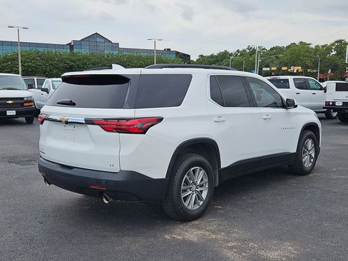 Used 2022 Chevrolet Traverse LT FWD image 14