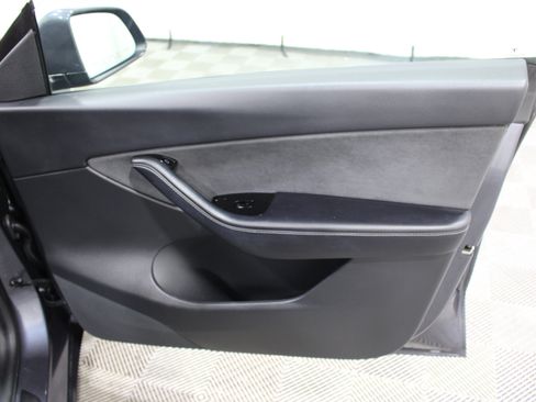 Used 2021 Tesla Model Y Performance AWD/4WD image 22
