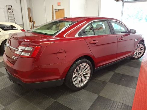 Used 2017 Ford Taurus Limited FWD image 12