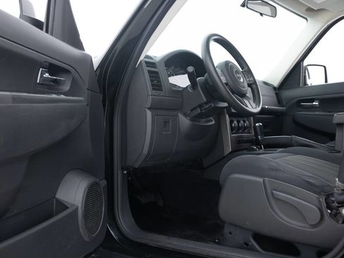 Used 2012 Jeep Liberty Sport AWD/4WD image 26