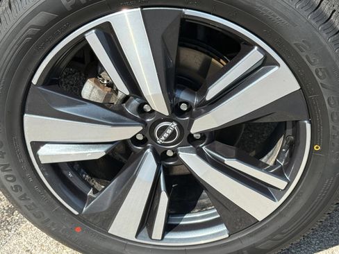 Used 2023 Nissan Rogue SL w/ SL Premium Package AWD/4WD image 47