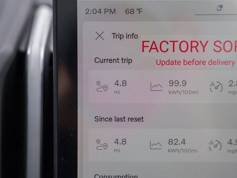 New 2026 Volvo EX30 Cross Country Ultra image 35