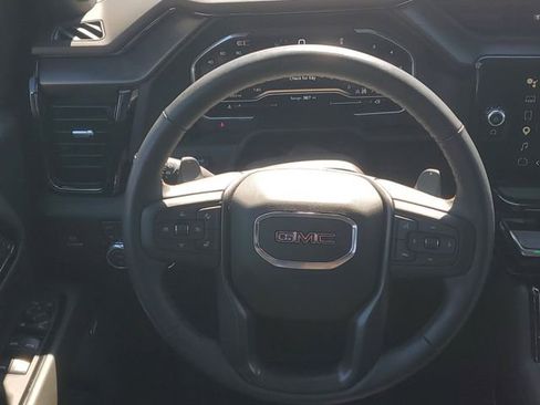 Used 2025 GMC Sierra 1500 AT4 w/ AT4 Premium Package AWD/4WD image 12
