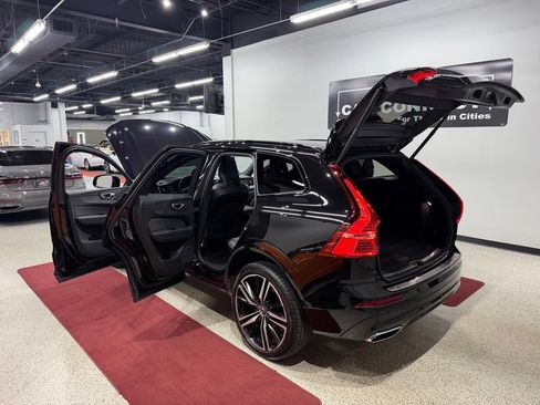 Used 2020 Volvo XC60 T5 R-Design w/ Protection Package Premier FWD image 63