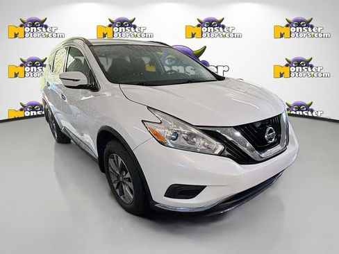 Used 2017 Nissan Murano Platinum FWD image 3
