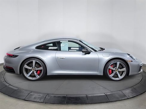 Certified 2024 Porsche 911 Carrera T image 8