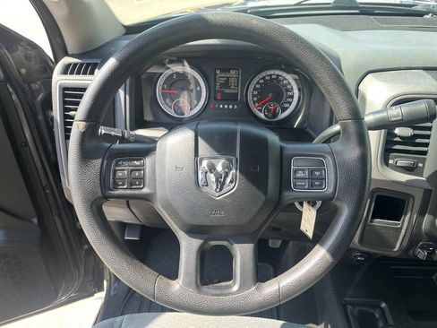 Used 2017 RAM 3500 Tradesman w/ Chrome Appearance Group AWD/4WD image 17