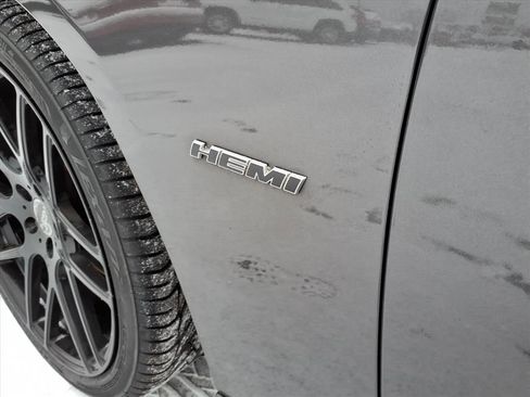 Used 2018 Dodge Charger R/T image 6