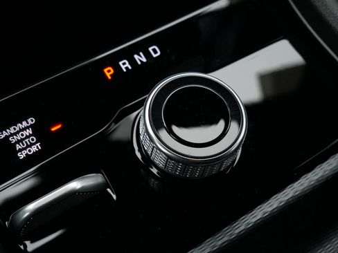 New 2025 Jeep Grand Cherokee Limited AWD/4WD image 19