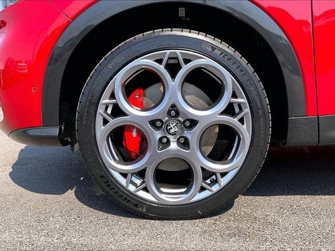 Used 2024 Alfa Romeo Tonale Veloce w/ Active Assist Package image 35