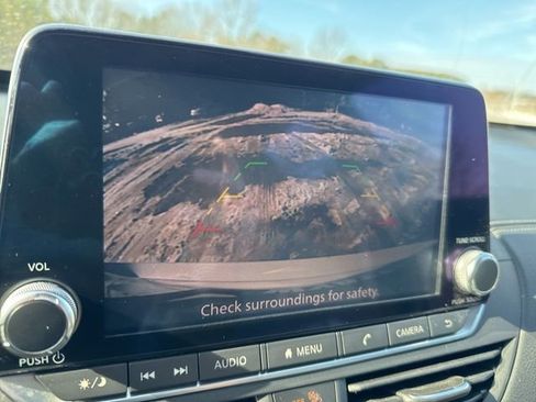 Used 2019 Nissan Altima 2.5 SV FWD image 35
