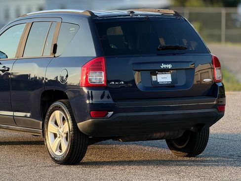 Used 2013 Jeep Compass Latitude AWD/4WD image 16