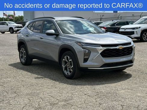 Certified 2024 Chevrolet Trax LT w/ Driver Confidence Package FWD image 8