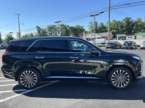 Used 2025 Hyundai Palisade Calligraphy AWD/4WD image 9