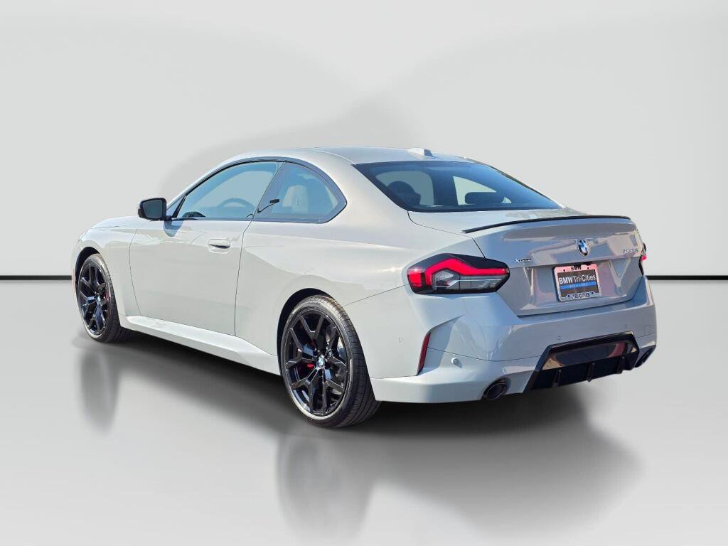 New 2026 BMW 230i xDrive Coupe w/ Premium Package AWD/4WD image 4