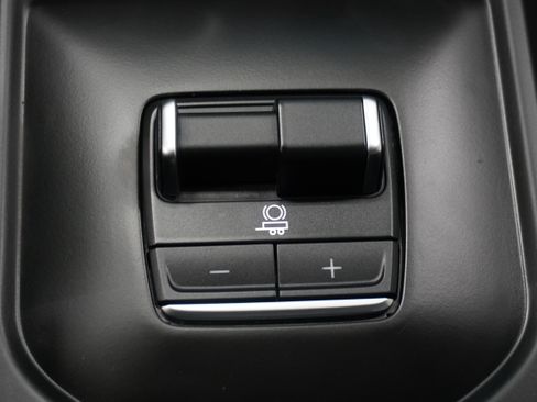 Used 2024 GMC Sierra 2500 AT4 w/ Technology Package image 29